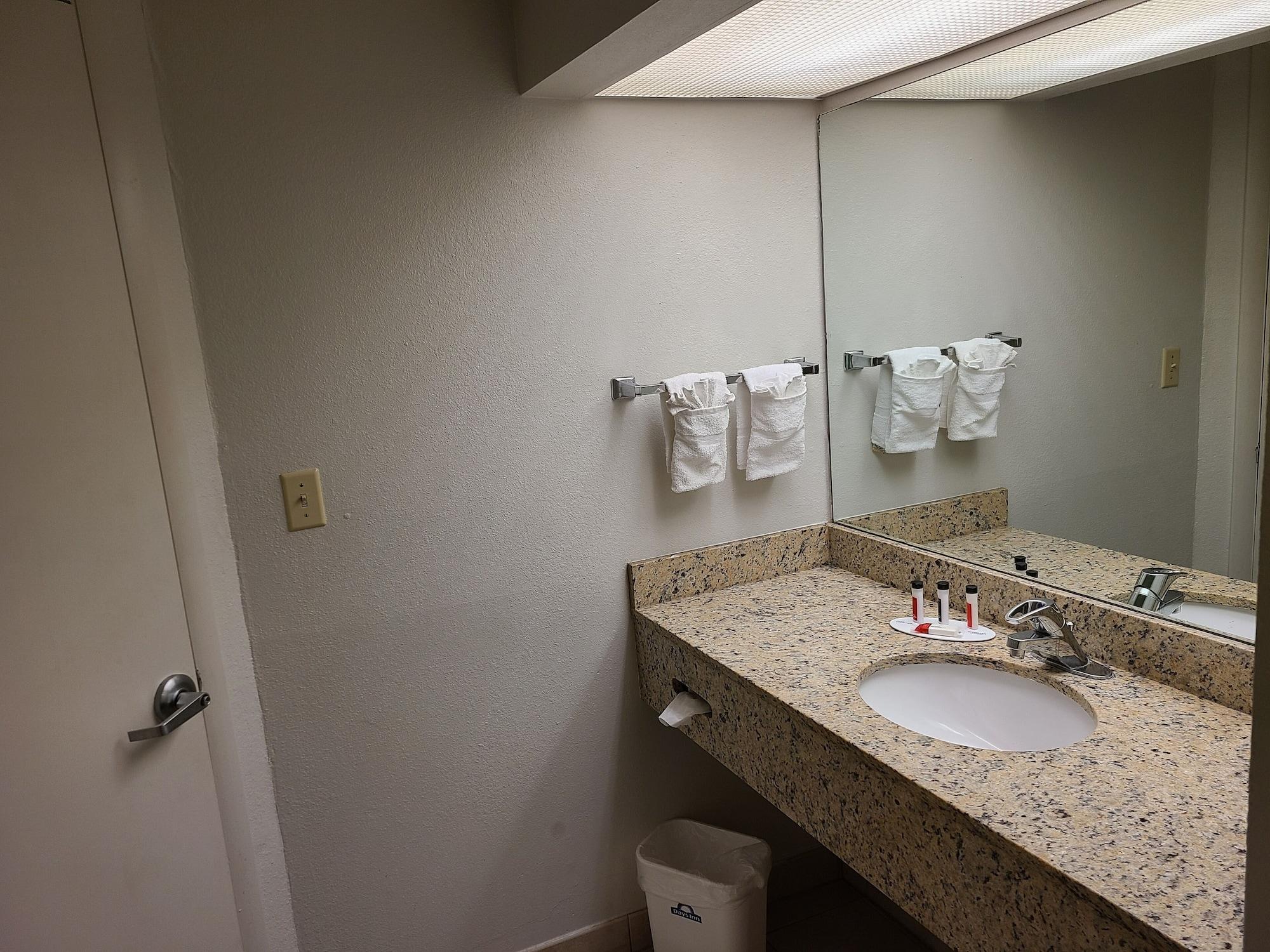 Quality & Orlando East - Ucf Area Hotel