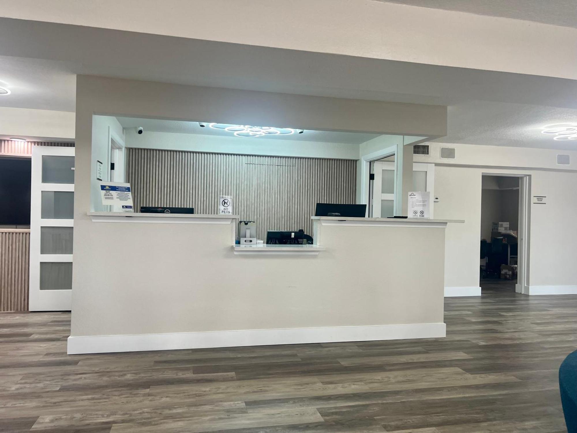 Quality & Orlando East - Ucf Area Hotel 2*