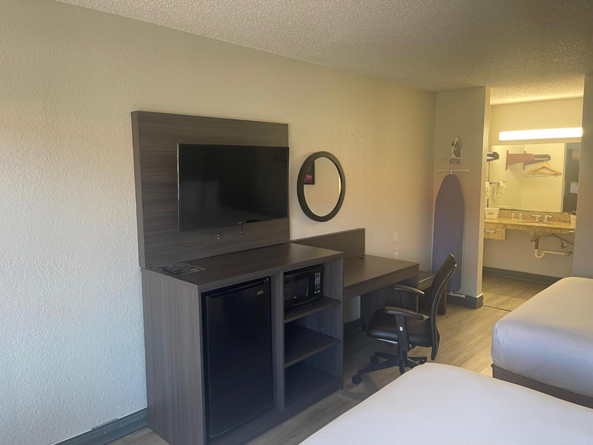 Quality & Orlando East - Ucf Area