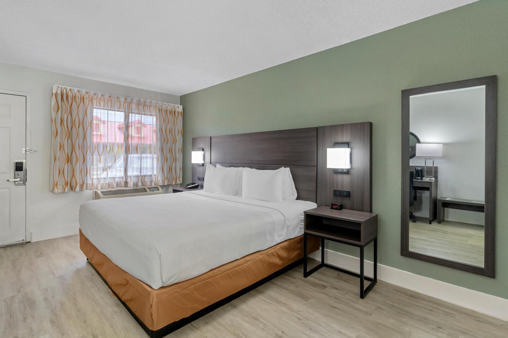 Hotel Quality & Orlando East - Ucf Area