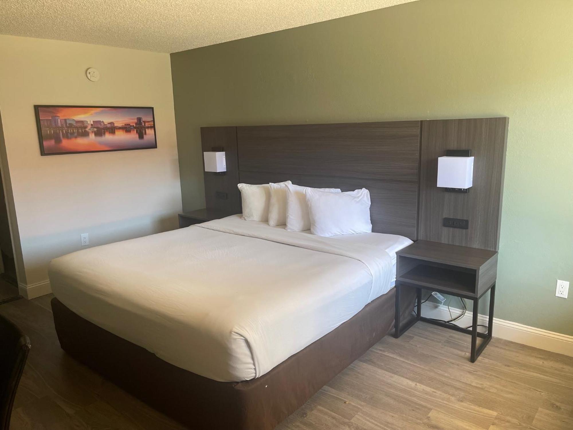 Quality & Orlando East - Ucf Area Alafaya